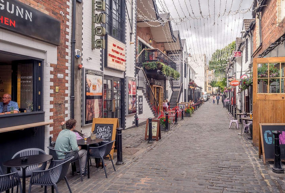 Ashton Lane Glasgow