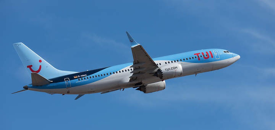 TUI fly vliegtuig