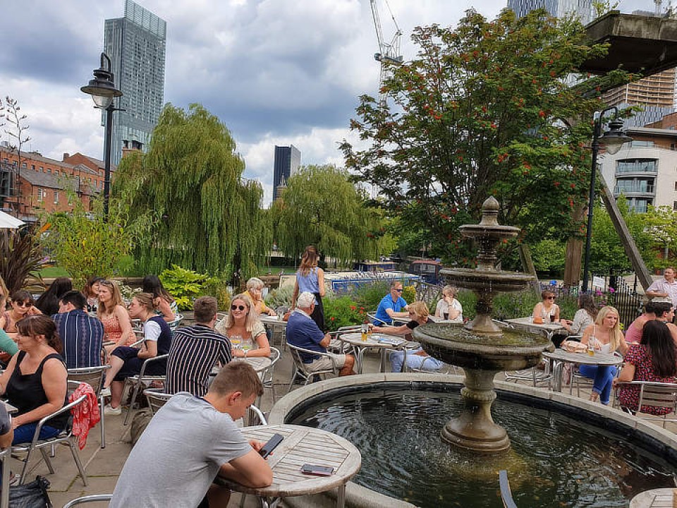 Terras in Castlefield Manchester
