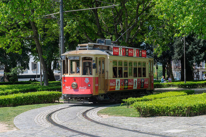 tram in Porto