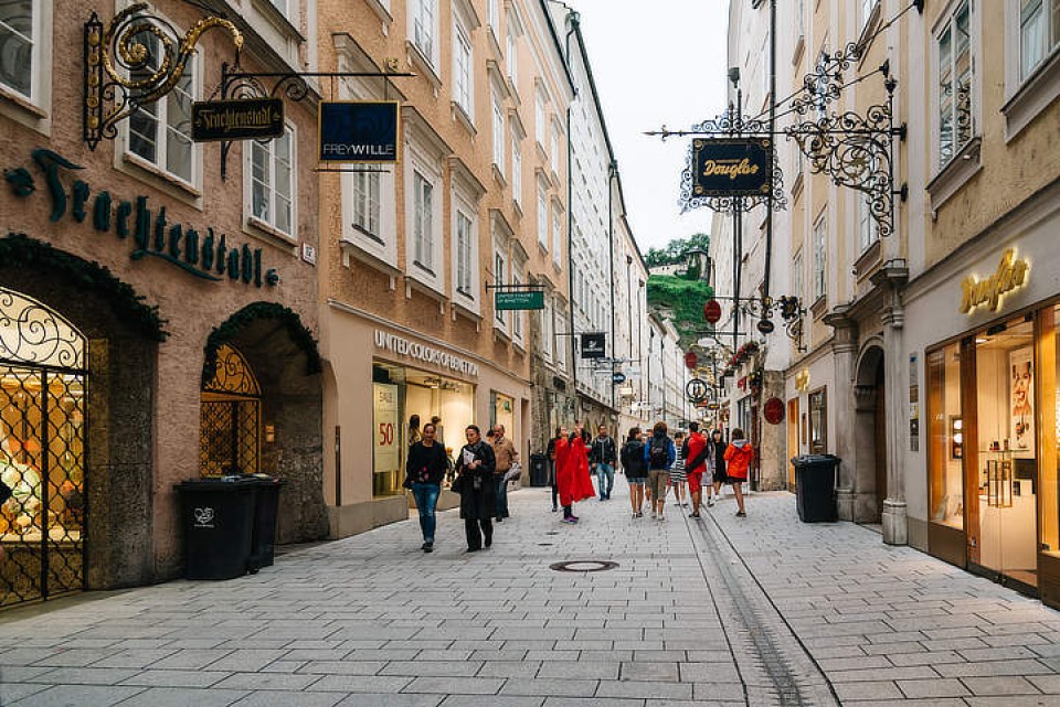 winkelstraat Getreidegasse Salzburg
