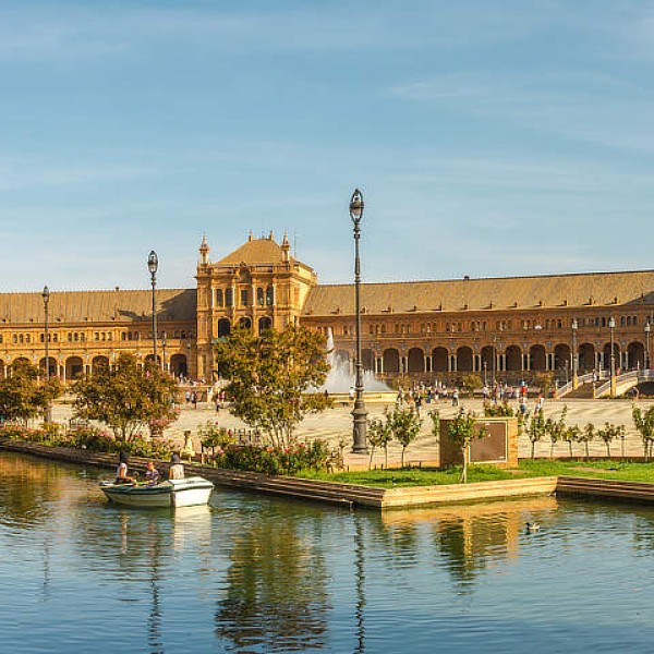 Op stedentrip naar Sevilla: flamenco, tapas en zonnige pleinen