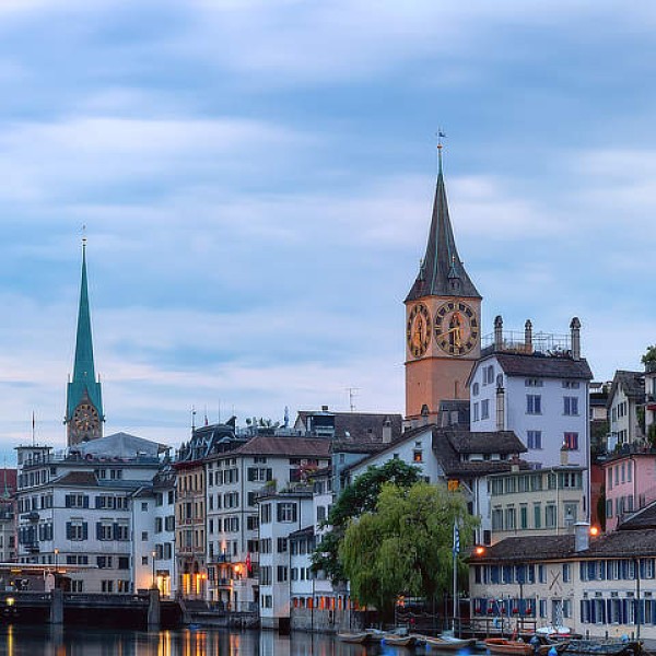 Alles voor een heerlijke stedentrip vind je in Zürich: veelzijdige stad tussen de bergen