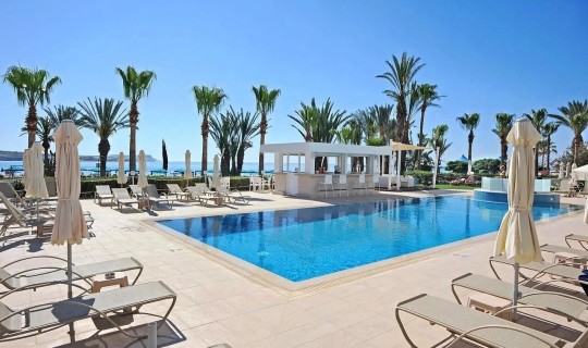 Cyprus  Okeanos Beach Hotel