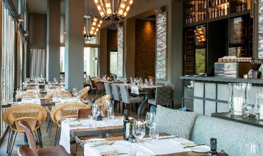 Duitsland Berlijn Ameron Abion Spreebogen