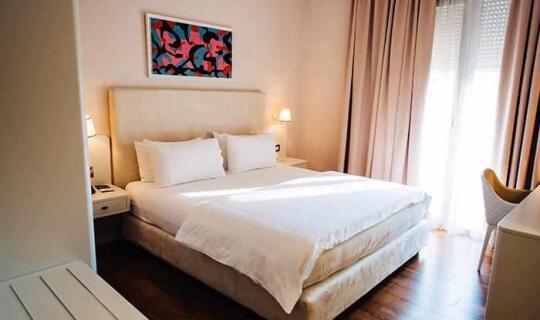 Albanië Tirana SarOtel