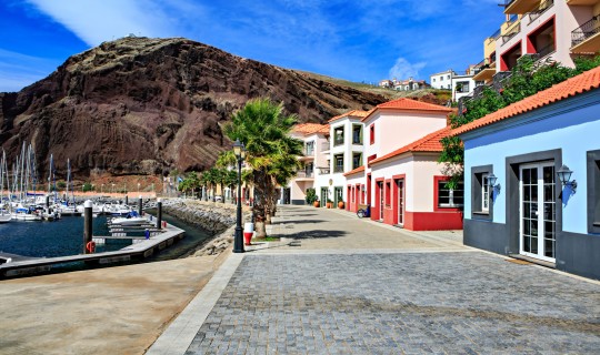 Portugal  Fly & Drive Quinta&apos;s van Madeira