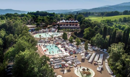 Italië Camping Hu Norcenni Girasole Village