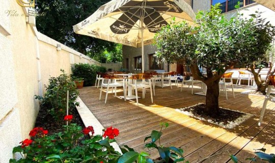 Albanië Tirana Hotel Vila e Arte