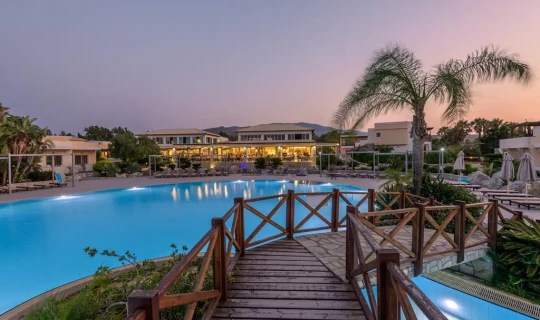 Griekenland  Natura Village Hotel & Spa