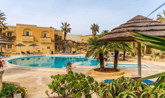 Malta  Villagg Tal Fanal