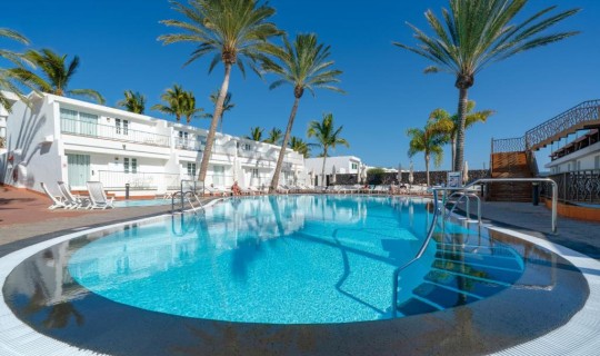   Plus Fariones Apartamentos