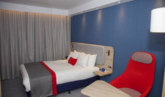 Wales Cardiff Holiday Inn Cardiff Bay