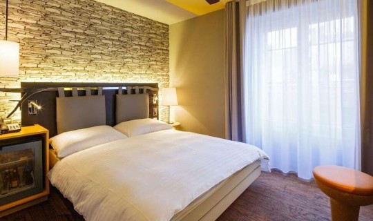 Zwitserland  Hotel Swiss Wine by Fassbind
